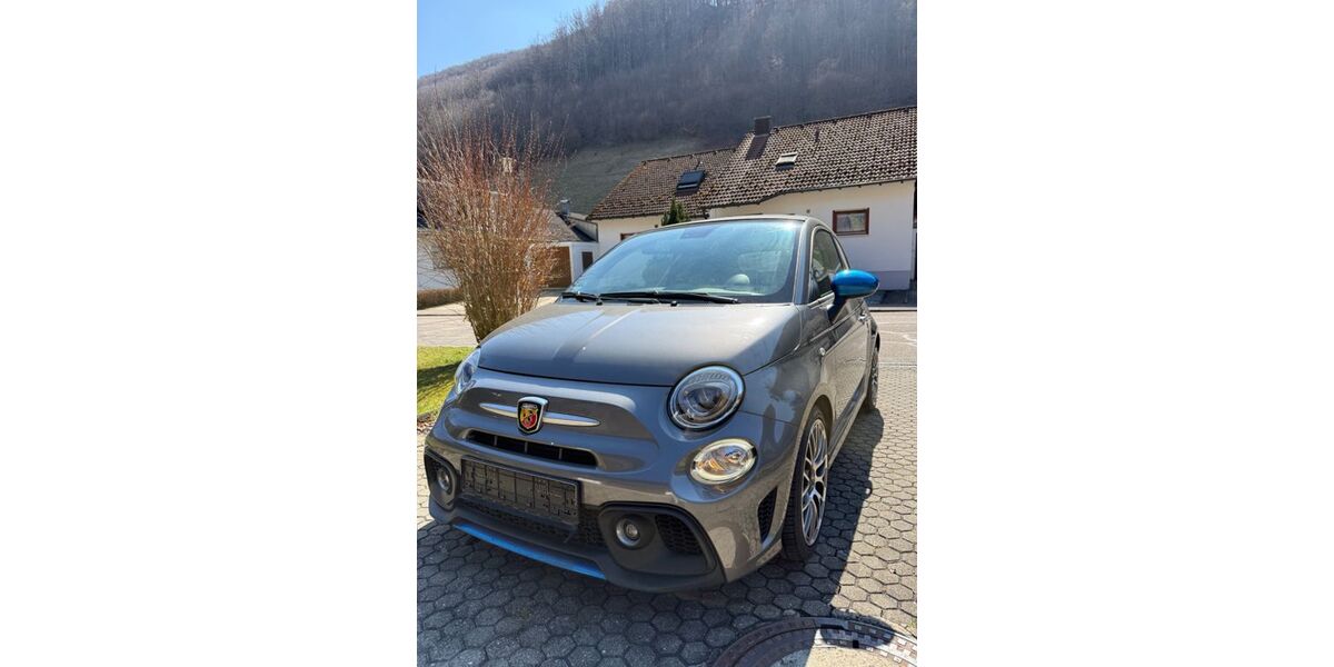 Abarth 595C 44.498 km 21.890 &euro; Wiesensteig 73349