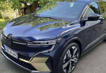 Renault Megane E-Tech 10.077 km 43.900 &euro; Wunsiedel 95632