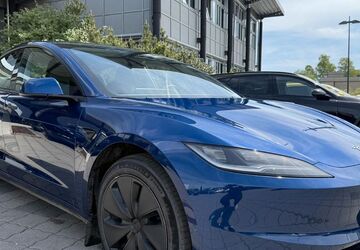 Tesla Model 3 9.558 km 41.980 &euro; Amberg 92224