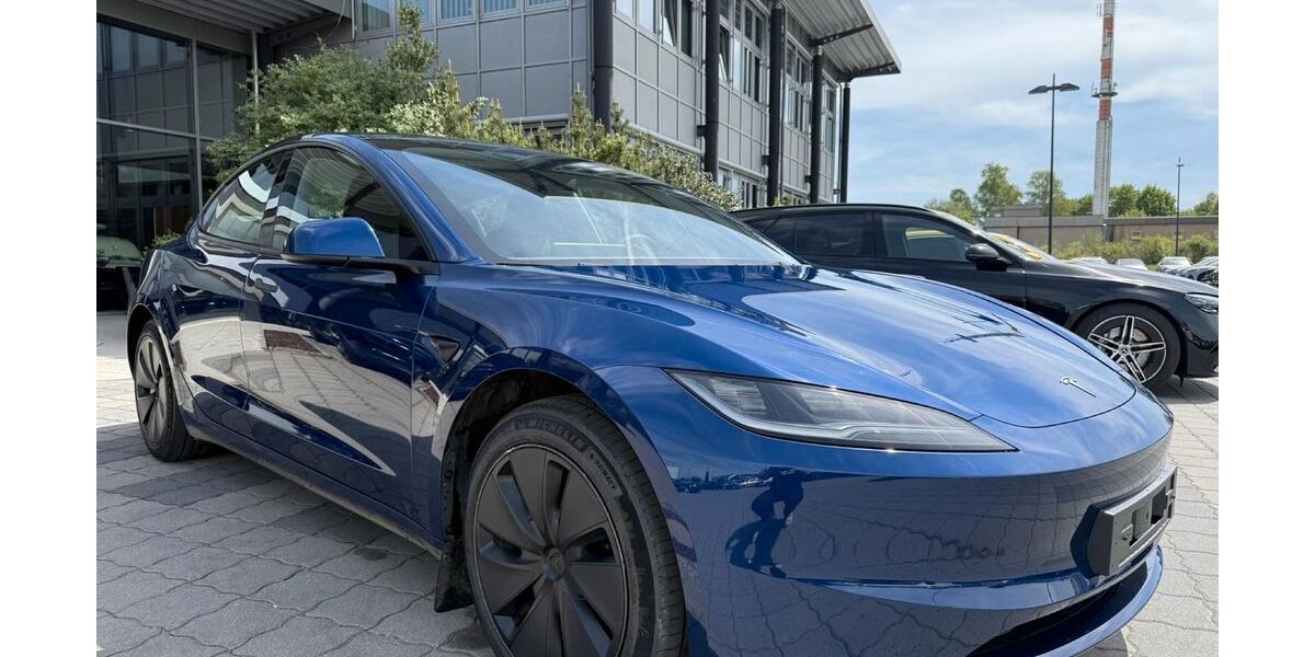 Tesla Model 3 9.558 km 41.980 &euro; Amberg 92224
