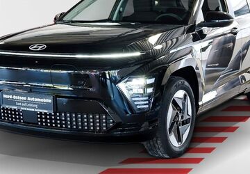 Hyundai KONA 4.500 km 35.980 &euro; Husum 25813