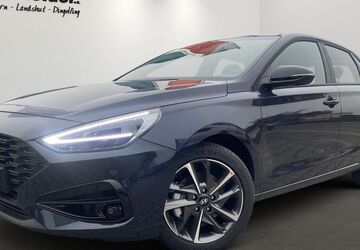 Hyundai i30 9.800 km 21.490 &euro; Berglern 85459