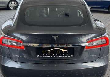 Tesla Model S 90.000 km 33.900 &euro; Ludwigshafen 67063