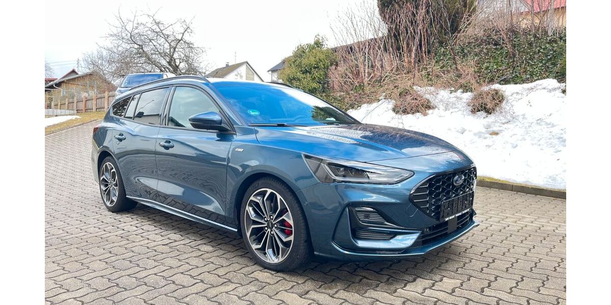 Ford Focus 10.980 km 24.990 &euro; Fichtelberg 95686