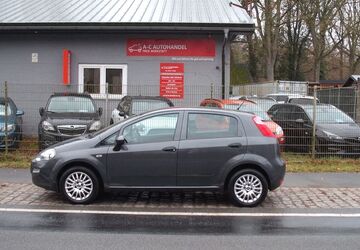 Fiat Punto 92.666 km 4.999 &euro; Loxstedt-Hahnenknoop 27612