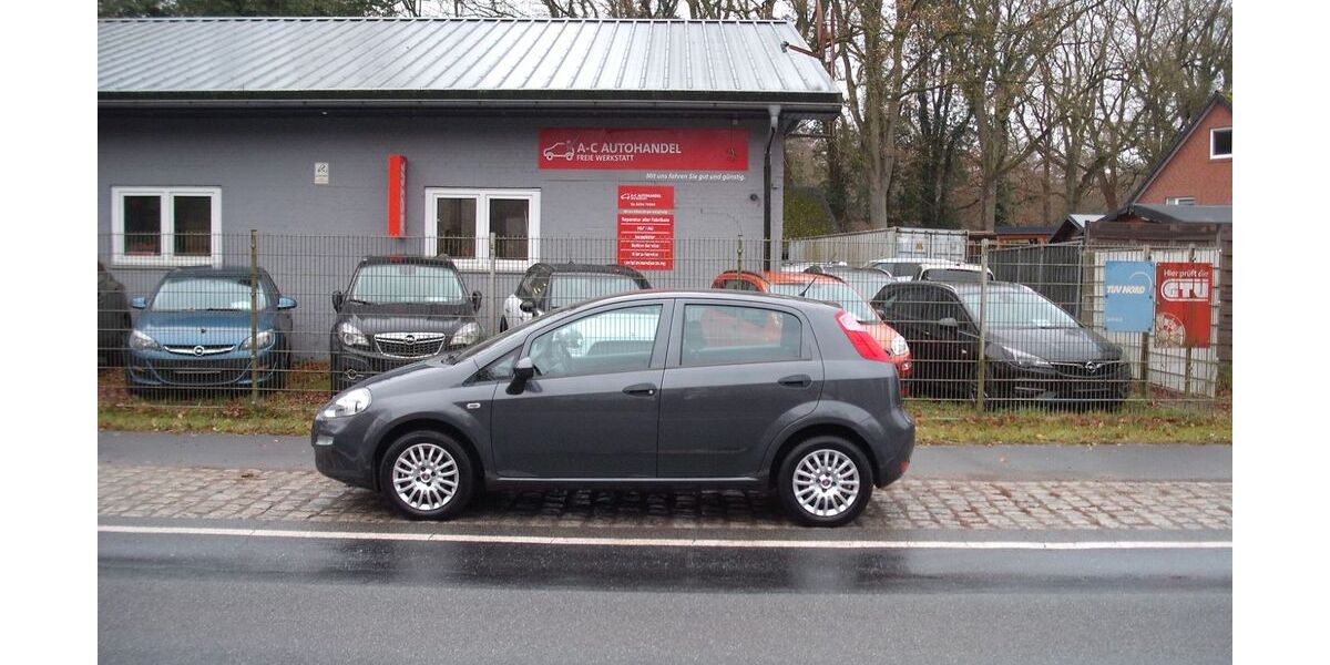 Fiat Punto 92.666 km 4.999 &euro; Loxstedt-Hahnenknoop 27612
