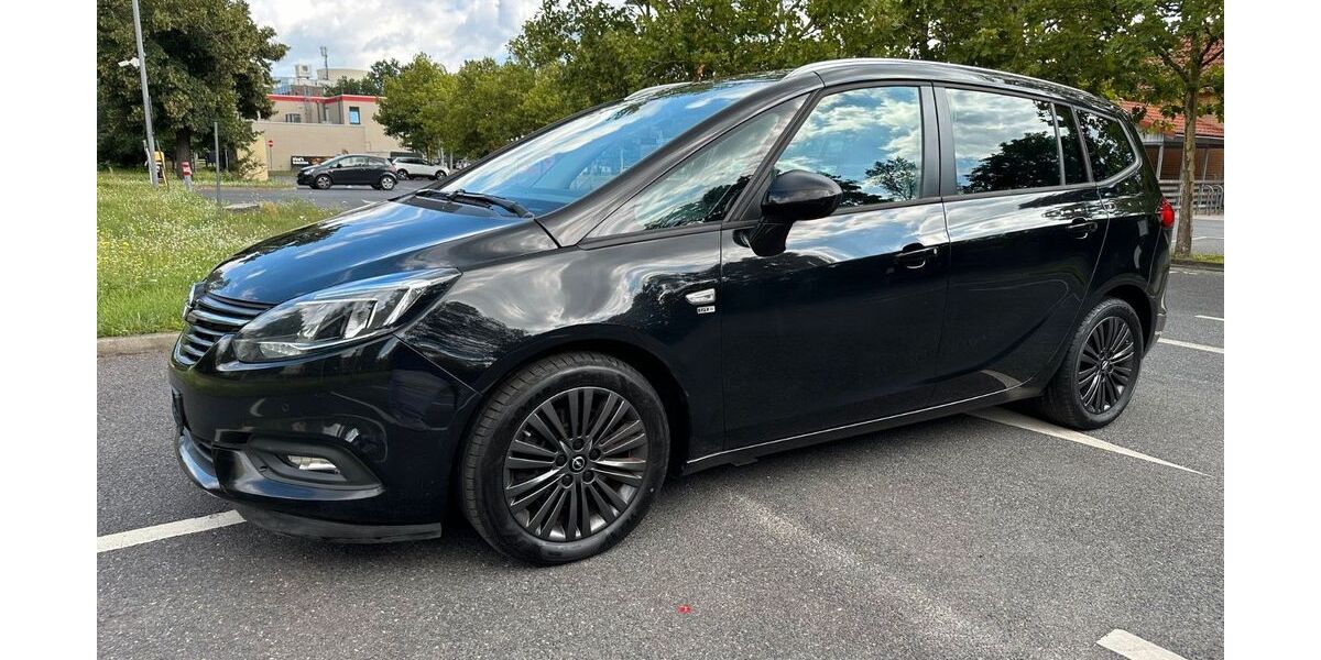 Opel Zafira Tourer 180.000 km 11.900 &euro; Berlin 13597