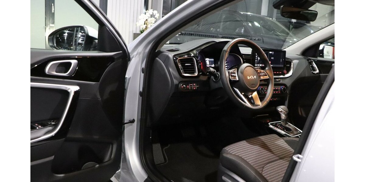 Kia cee´d Sportswagon 1.6 D VISION / 6.000-KM / TOP 6.000 km 23.444 &euro; Hamm 59077