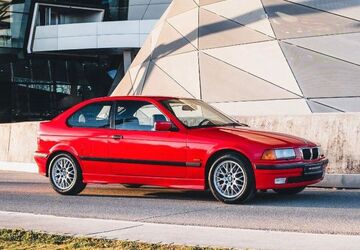 BMW 323 118.600 km 13.900 &euro; München 80804