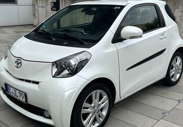 Toyota IQ 160.000 km 7.490 &euro; Essen 45307