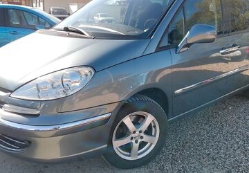 Peugeot 807 243.000 km 5.490 &euro; Springe 31832