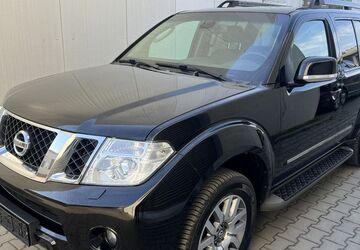 Nissan Pathfinder 138.000 km 16.999 &euro; berlin 12305