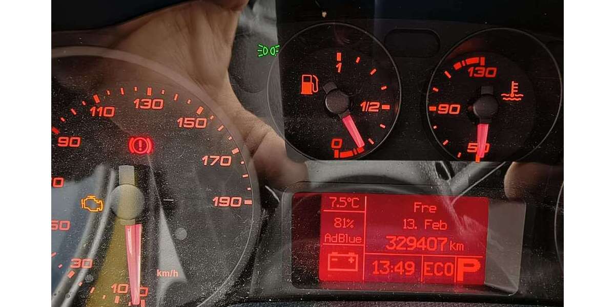 IVECO Daily 330.000 km 23.800 &euro; Jesberg 34632