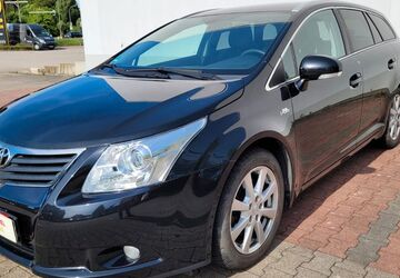 Toyota Avensis 308.184 km 2.399 &euro; Borna 04552