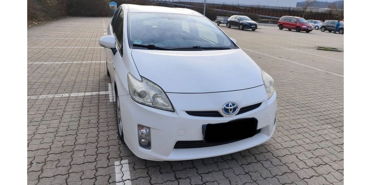 Toyota Prius 102.000 km 9.490 &euro; Lichtenfels 96215