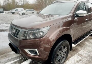 Nissan Navara 66.700 km 30.900 &euro; Zeitz 06712