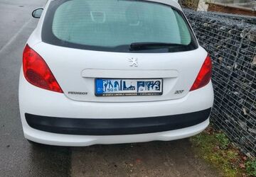 Peugeot 207 87.000 km 4.000 &euro; Isernhagen 30916