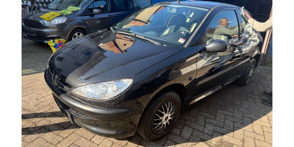 Peugeot 206 146.000 km 1.400 &euro; Oyten 28876