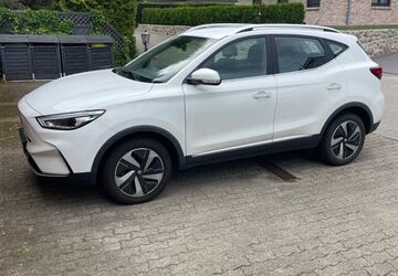 MG ZS 61.000 km 16.399 &euro; Oeversee 24988