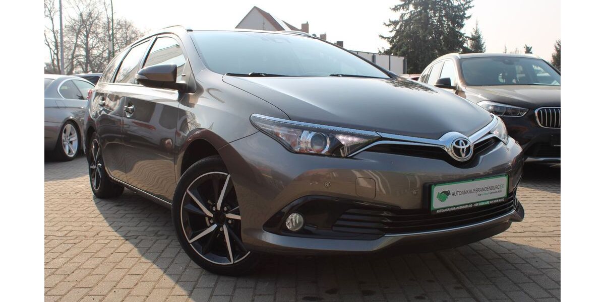 Toyota Auris 85.944 km 12.200 &euro; Königs Wusterhausen 15711