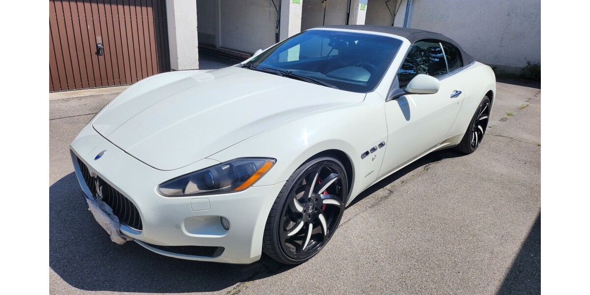 Maserati GranCabrio 88.000 km 33.999 &euro; München 80313