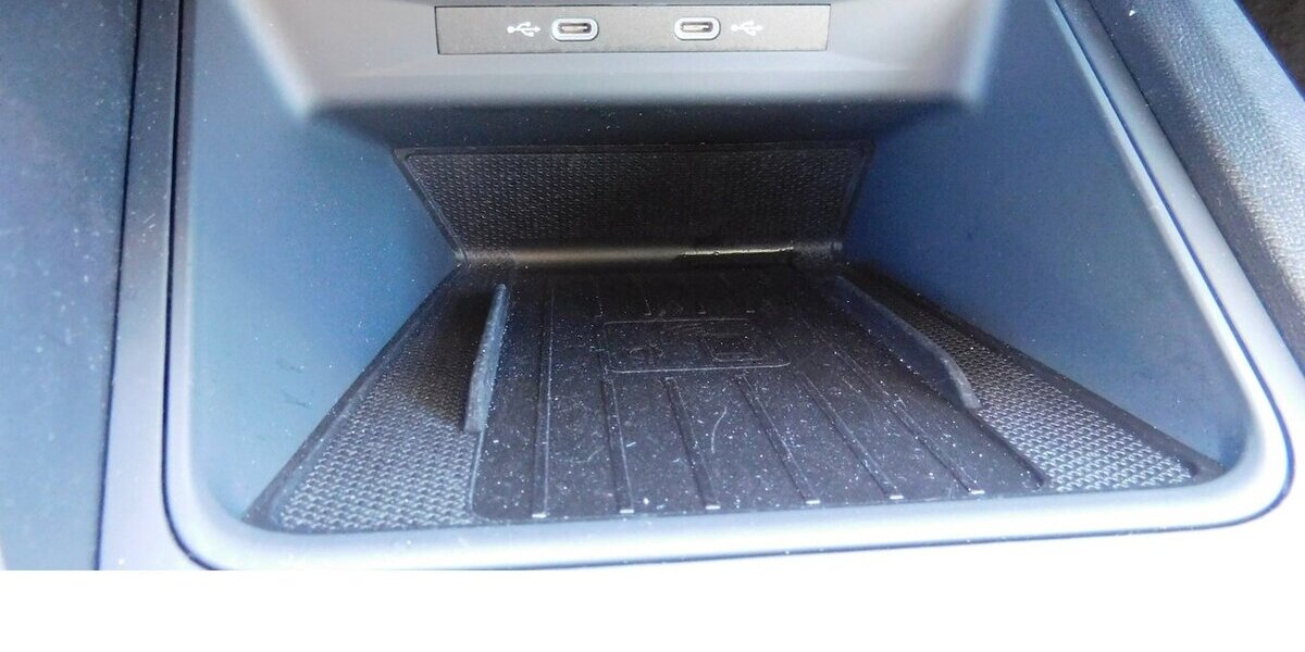 Seat Leon 1.4 Styl TSI Xxcellence DSG Hybrid/Benzin 27.500 km 19.990 &euro; Vordorf 38533