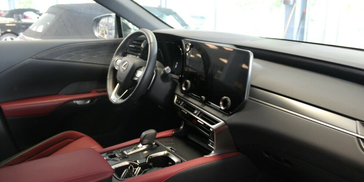 Lexus RX 500H F Sport 9.985 km 59.980 &euro; Euskirchen 53881