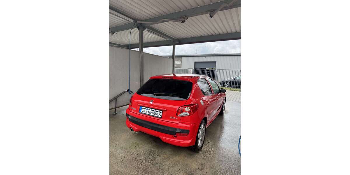 Peugeot 206 186.300 km 1.600 &euro; Bischofsheim 65474