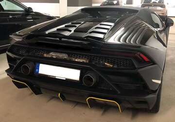 Lamborghini Huracán 24.481 km 301.800 &euro; Schermau 84130