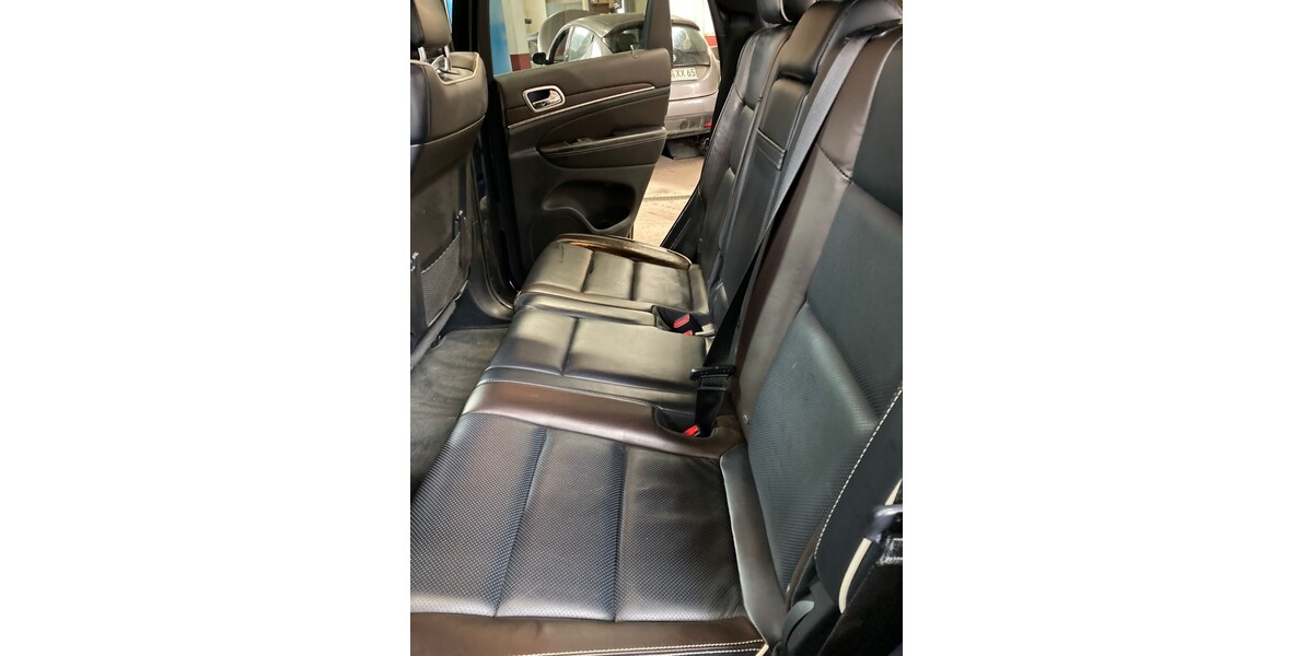 Jeep Grand Cherokee IV 116.000 km 24.900 &euro; Rot am See 74585