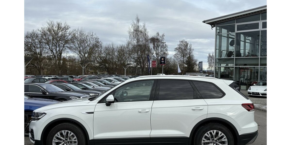VW Touareg 4Motion KEYLESS/KAMERA/NAVI/PANO/1.HAND 118.663 km 39.900 &euro; Villingen-Schwenningen 78054