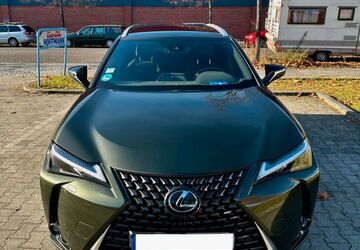 Lexus UX 14.500 km 31.500 &euro; Berlin 10405