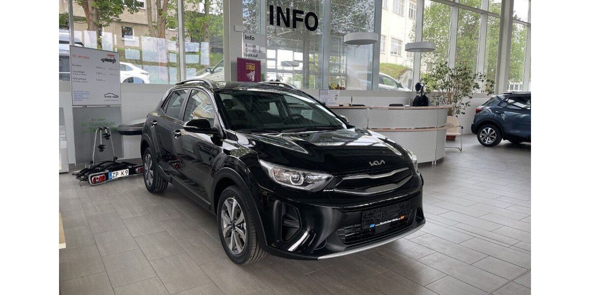 Kia Stonic 16.205 km 17.990 &euro; Annaberg-Buchholz 09456