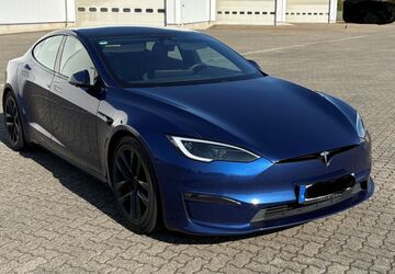 Tesla Model S 143.200 km 66.110 &euro; Braunschweig 38112