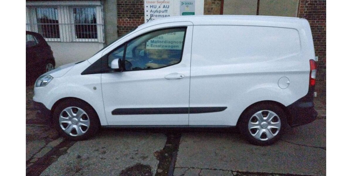 Ford Transit Courier 146.147 km 7.990 &euro; Leipzig 04129