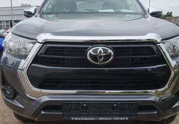 Toyota Hilux 2.500 km 49.890 &euro; Beckum 59269