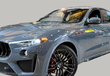 Maserati Levante 38.000 km 104.600 &euro; München 80939