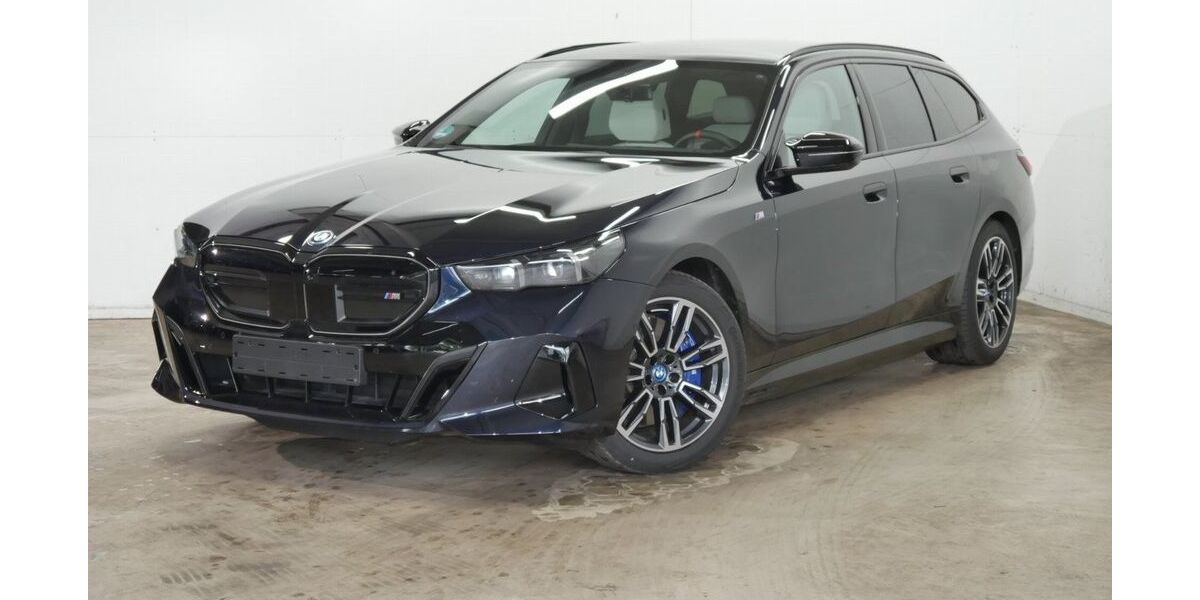 BMW i5 11.400 km 72.800 &euro; Dillingen 89407