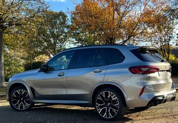 BMW X5 M 86.500 km 75.200 &euro; Krefeld 47802