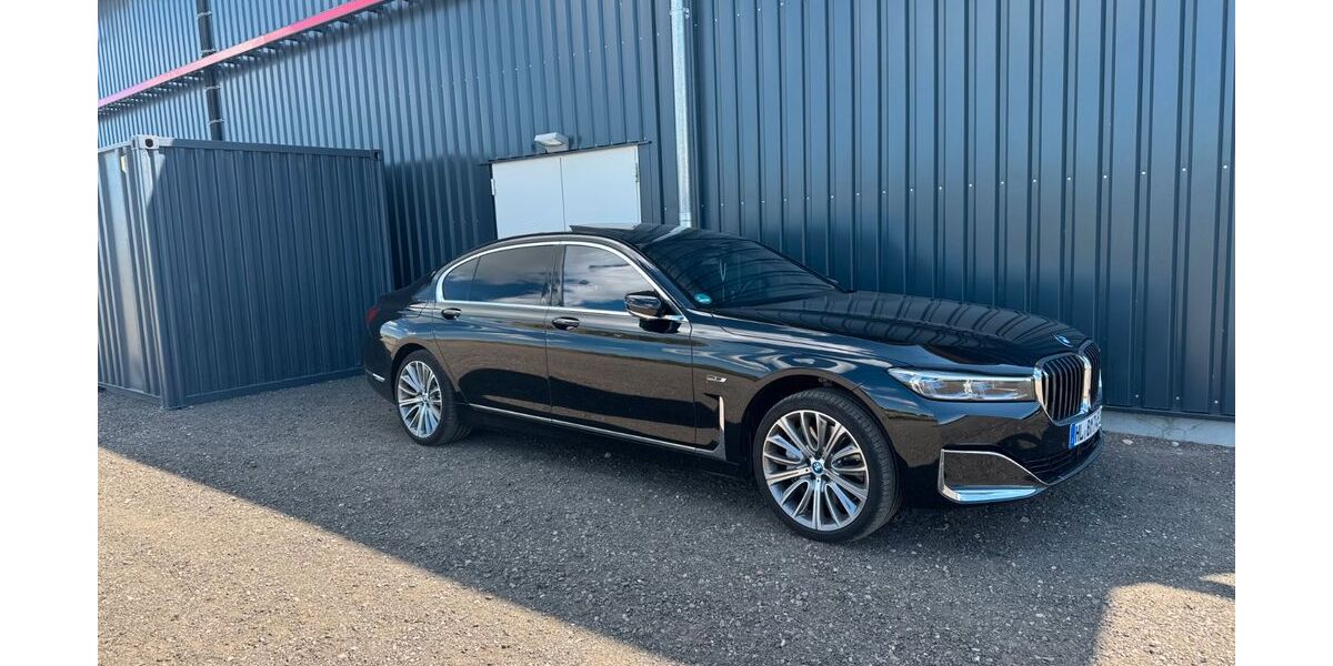 BMW 745 53.000 km 62.990 &euro; Lübeck 23562