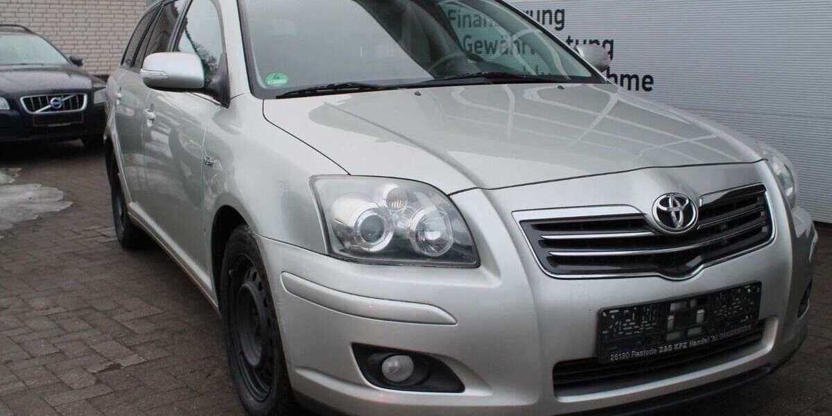 Toyota Avensis 238.090 km 3.777 &euro; Rastede 26180