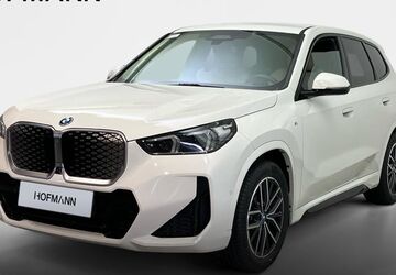 BMW iX1 13.900 km 37.802 &euro; Regensburg 93055