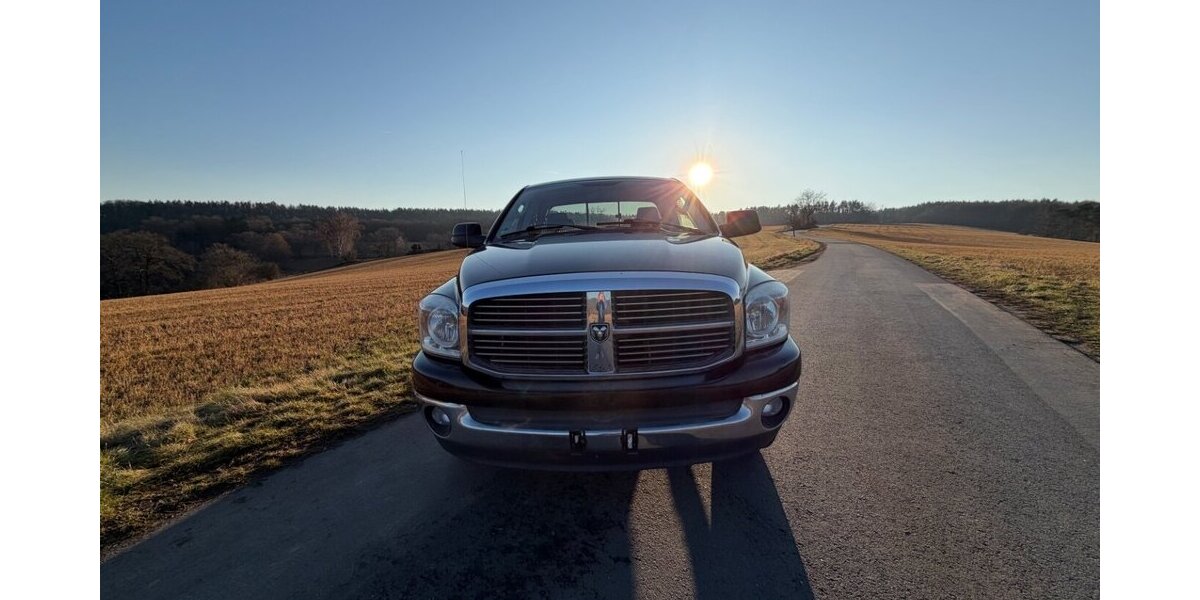 Dodge RAM 1500 Hemi 172.000 km 7.500 &euro; Rudolstadt 07407