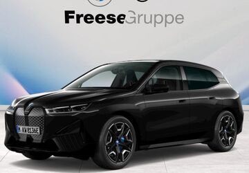 BMW iX 32.378 km 52.490 &euro; Wilhelmshaven 26389