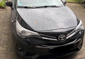 Toyota Avensis 129.000 km 18.500 &euro; Bünde 32257