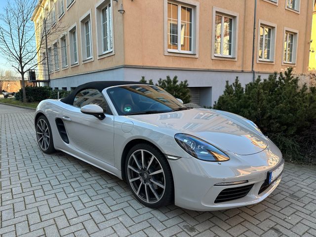 Porsche Boxster 66.000 km 54.000 &euro; Lohfelden 34253