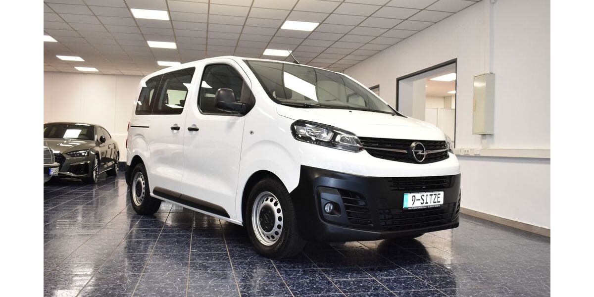 Opel Vivaro 119.637 km 18.670 &euro; Nürnberg 90431