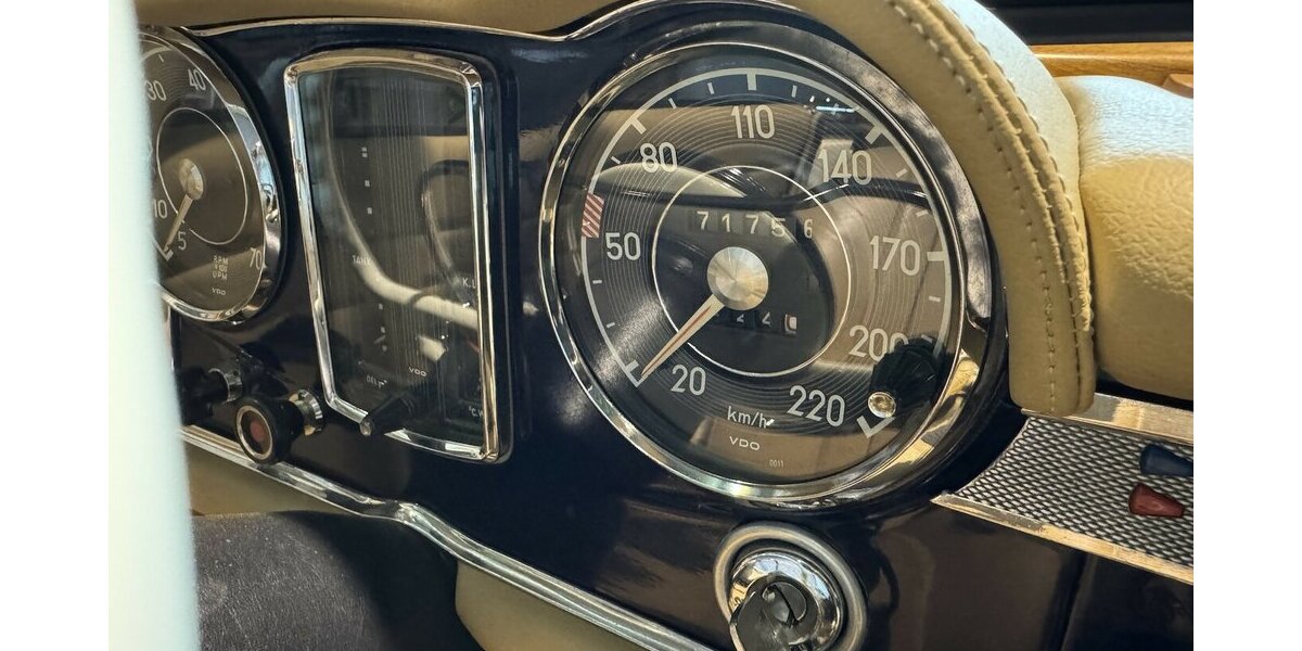 Mercedes-Benz 230 SL Pagode W113 von Grund auf restauriert 72.000 km 119.999 &euro; Hamburg 22339