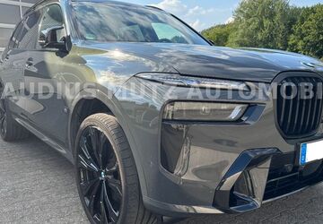 BMW X7 M60 14.000 km 125.545 &euro; Medebach 59964