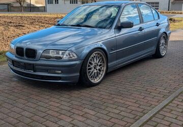 BMW 316 290.000 km 2.499 &euro; Neschwitz 02699